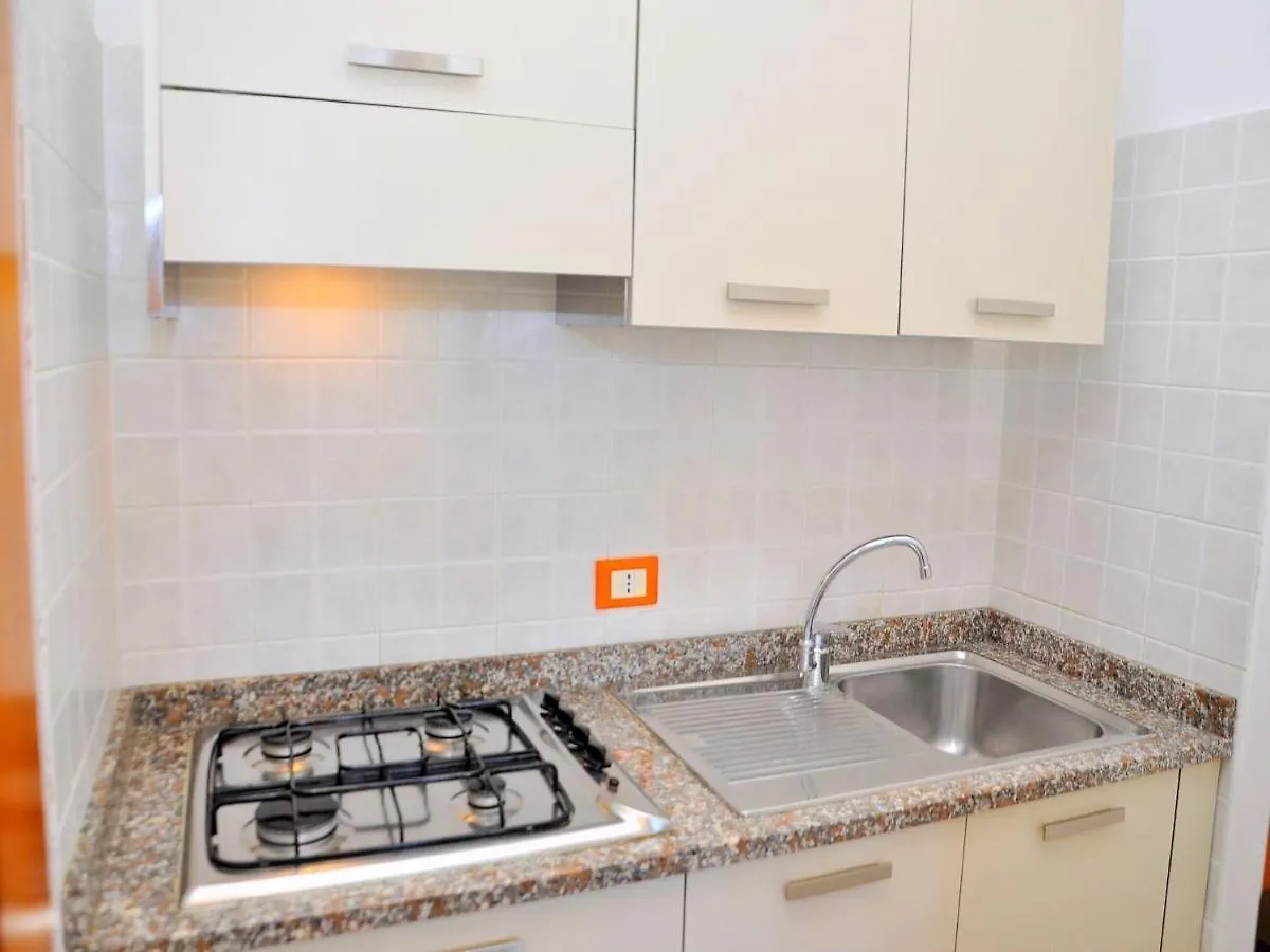Splendid Flat With Terrace - Beahost Rentals Bibione Apartamento